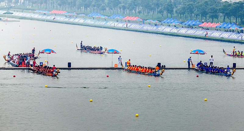 Imagen y firma de la escritora ganadora del Nobel y el PUlitzer Pearl S. Buck.